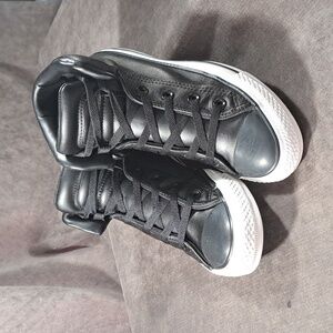 Converse Chuck Taylor All Star Brookline Mid Black Leather Slip Sneakers G- US 8